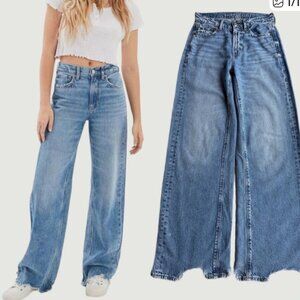 AE Dreamy Drape Stretch Super High-Waisted Baggy Wide-Leg Jean Size 20